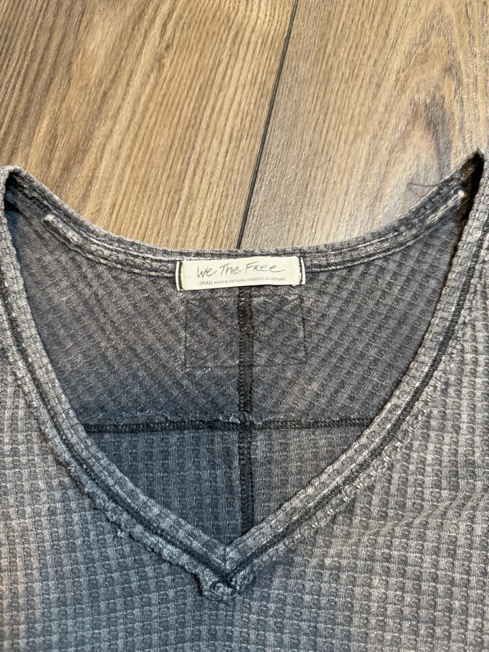 We the free long sleeve shirts - Picture 2 of 3